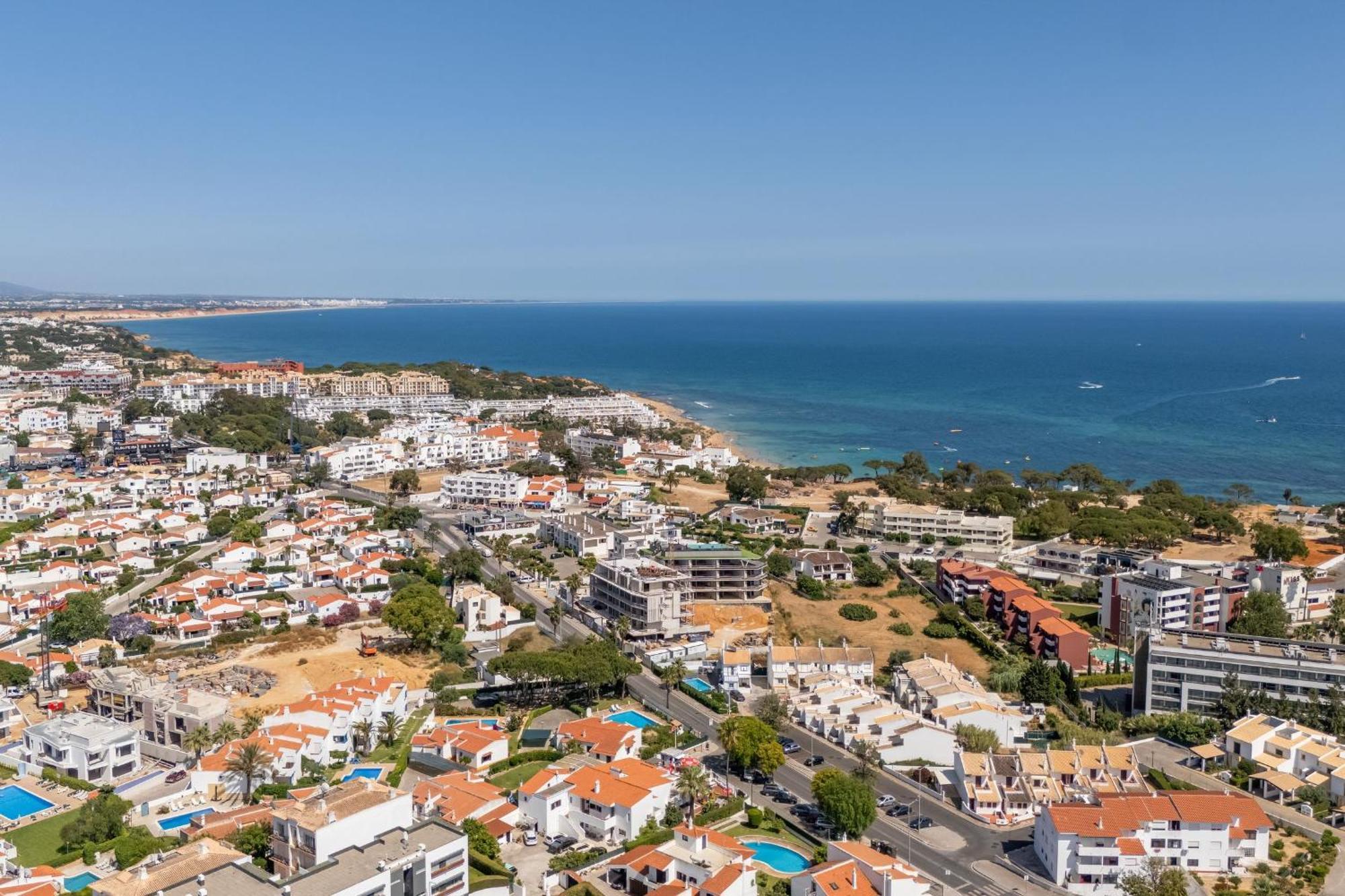 Apartment Vivenda Neves In By Lovelystay